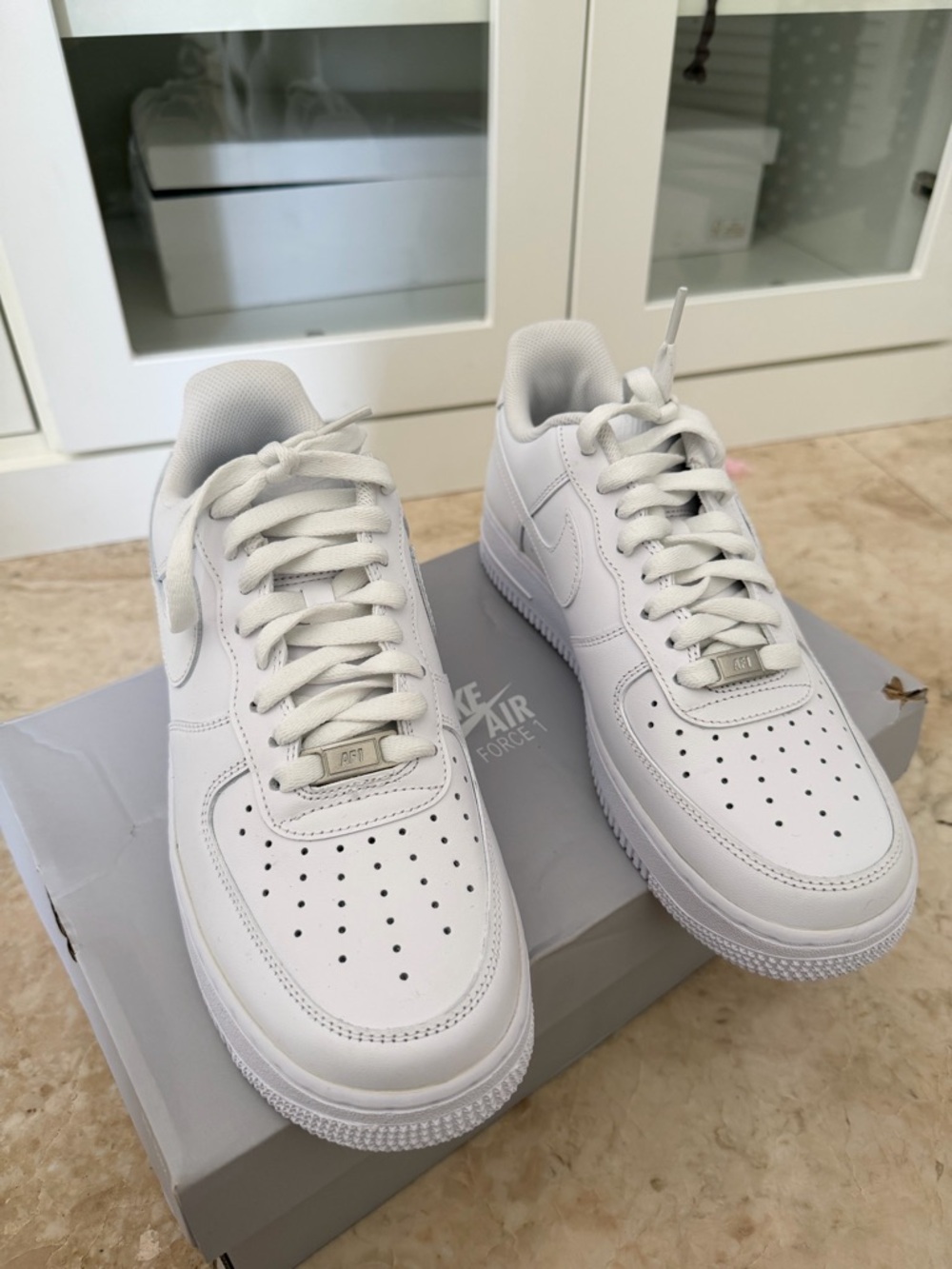 Nike Air Force 1 Low - White Leather